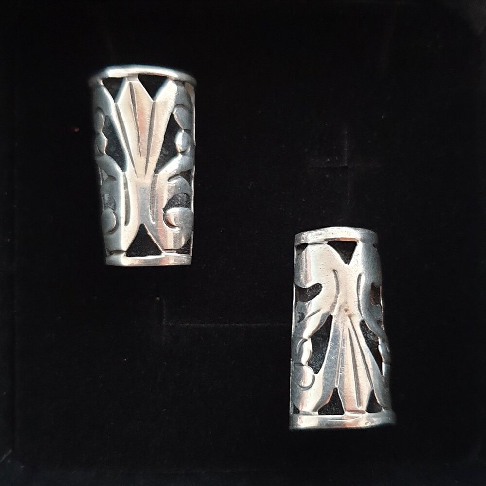 Rare Vintage Mexico TAXCO Sterling E. Barena Shadow Box Screw Back Earrings